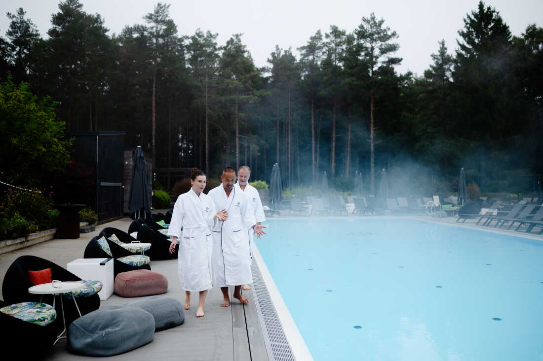 Sauna scientists Ashley Mason (from left), Earric Lee and Hans Hägglund are some of the international scientists who gathered for the International Heat Therapy Research Symposium in September at The Well in Oslo, Norway.