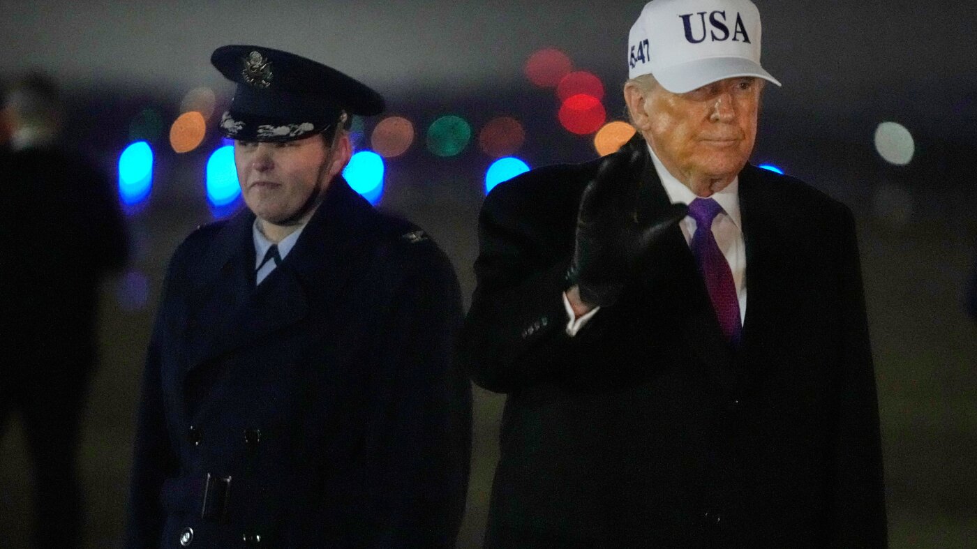 Trump says he does not know if aliens are actual however directs authorities to launch recordsdata on UFOs : NPR