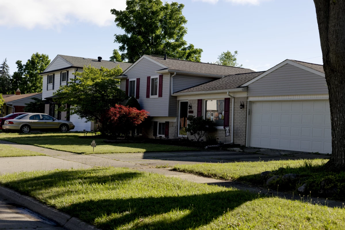 EasyKnock says its sale-leaseback deals have helped hundreds of people improve their finances. An NPR investigation found some homeowners who enter into these deals lose tens of thousands of dollars and few buy their houses back.