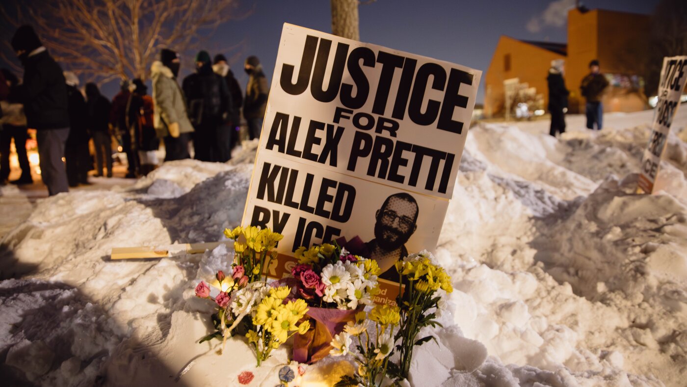 Movies contradict federal account of deadly Minneapolis capturing : NPR