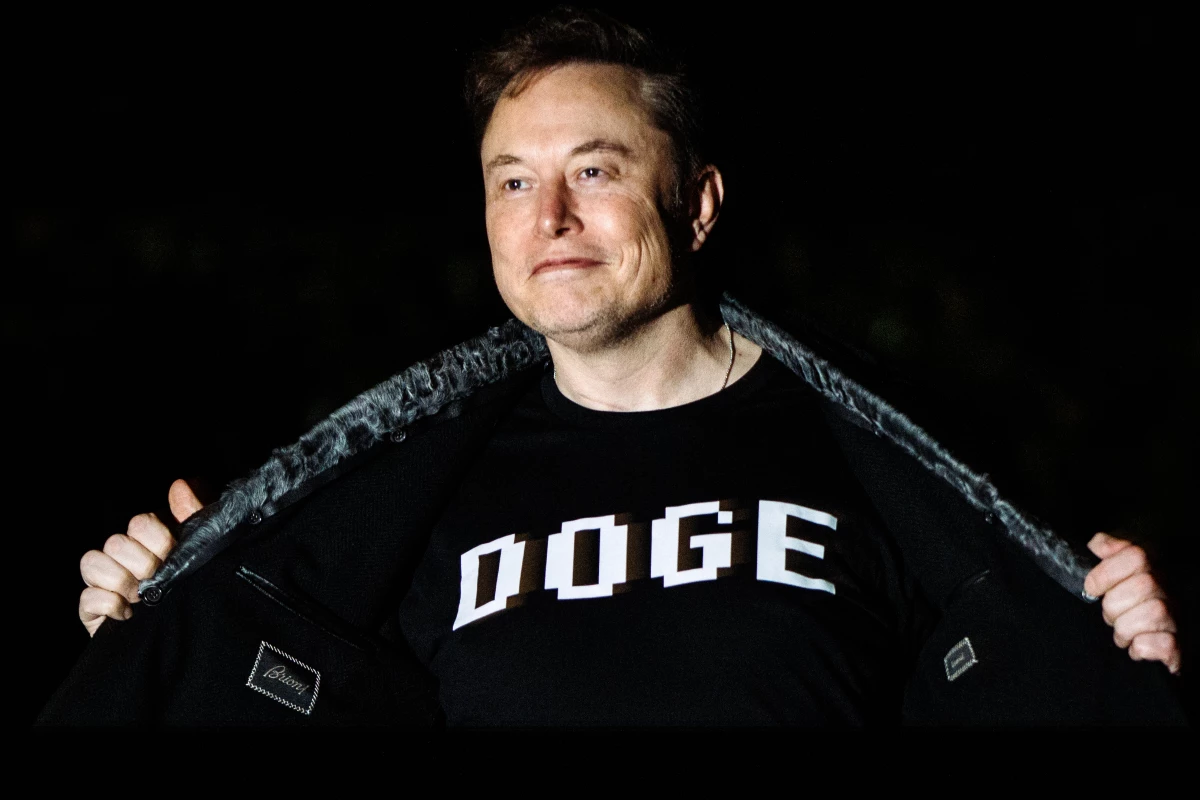 Elon Musk walks to the White House after landing in Marine One on the South Lawn with President Trump (not pictured) in Washington, D.C., on March 9, 2025.