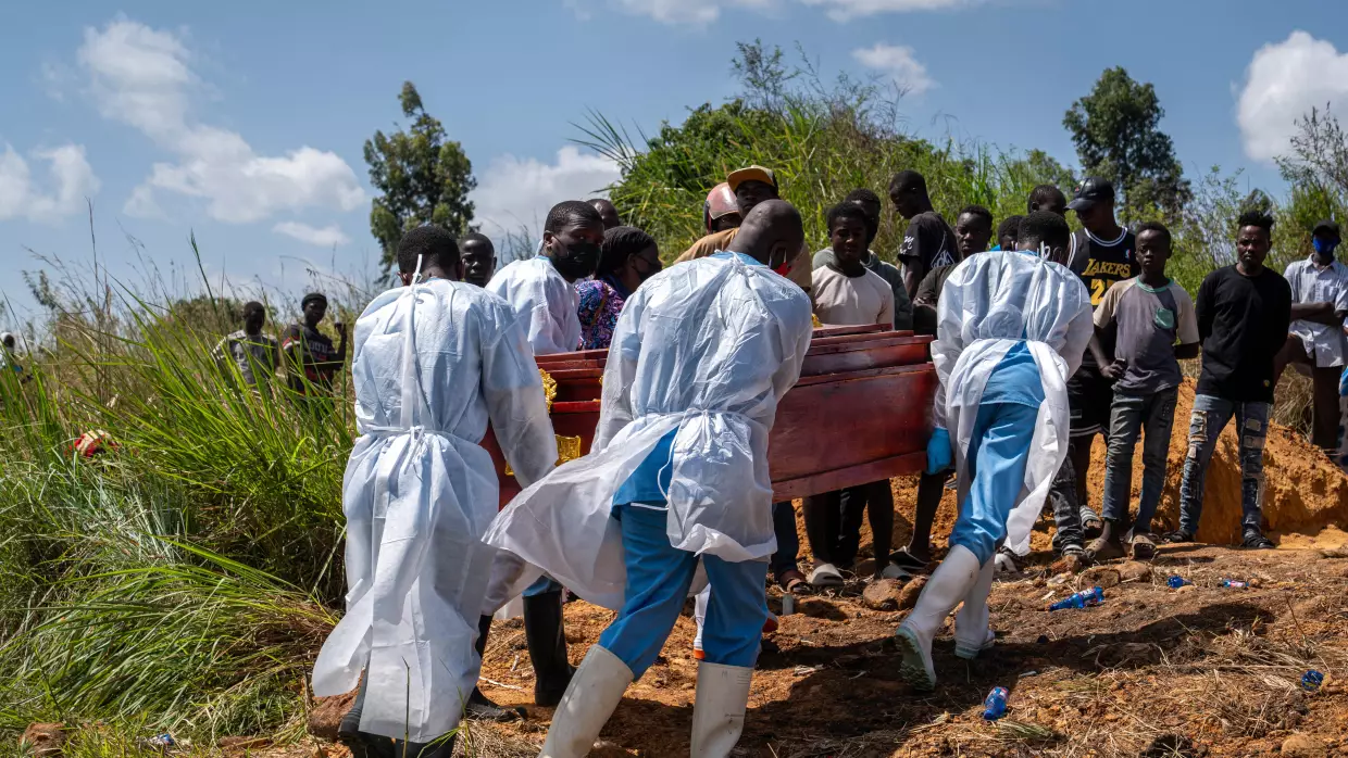 How Ebola kills -- and what it takes to stop it