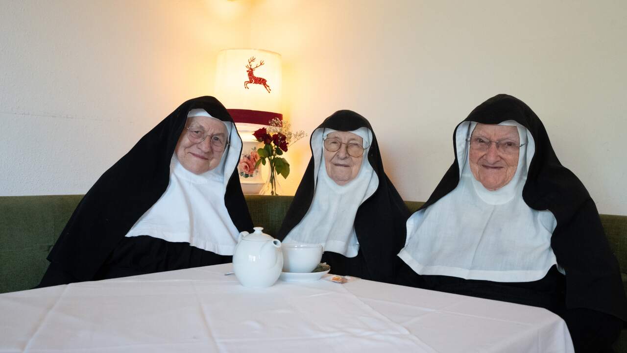 Looking Back: The Story of Three Defiant Nuns in Austria podcast