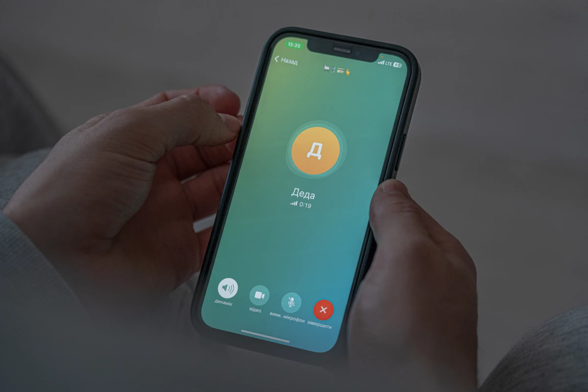 Sergey Vasylko gets an incoming call from his grandfather, who's still in an occupied territory.