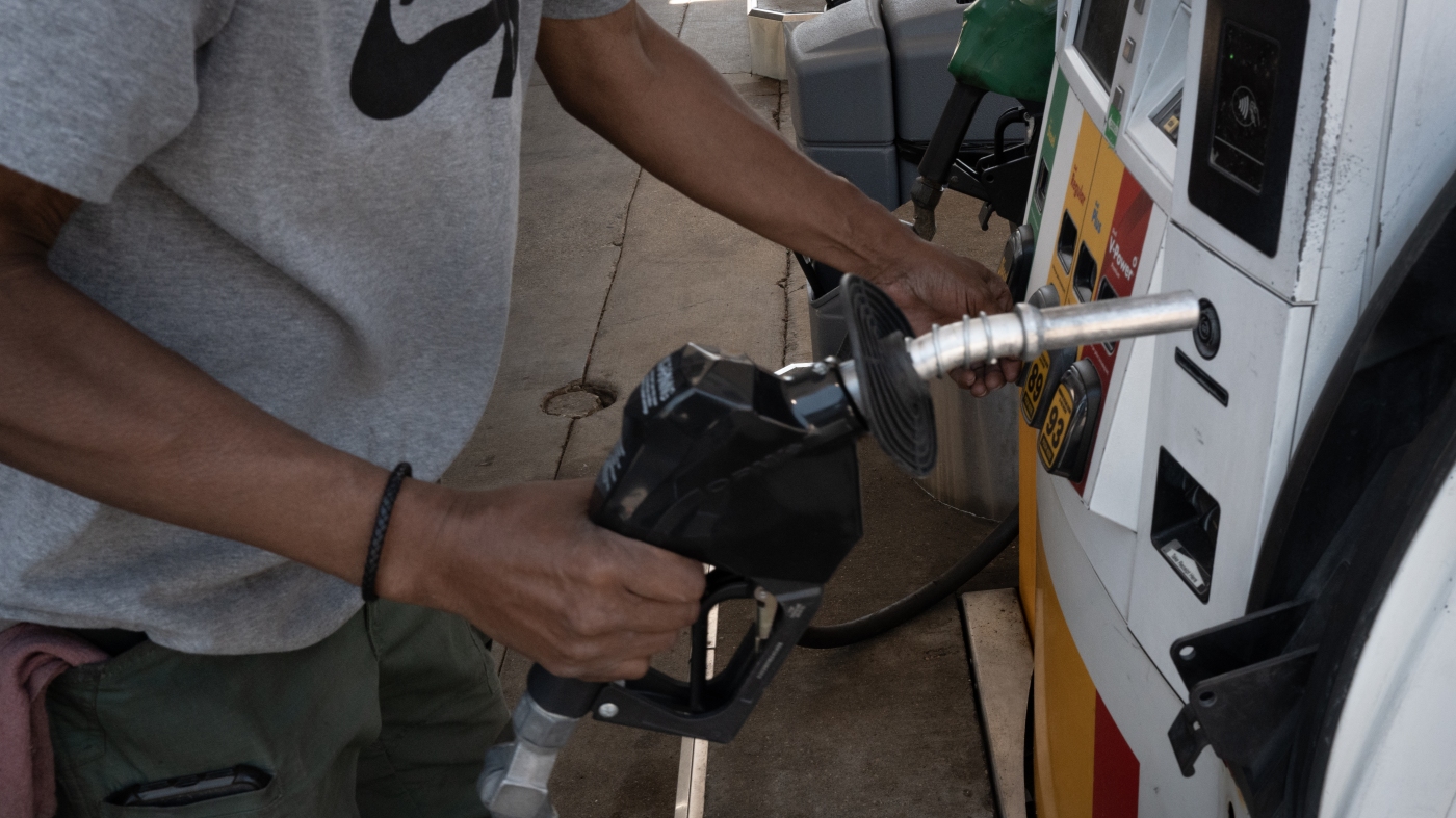 National Gas Prices Fall to $3.38