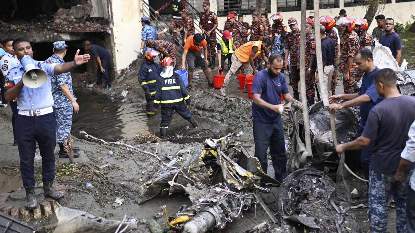 No less than 19 useless after Bangladesh Air Power jet crashes into faculty : NPR