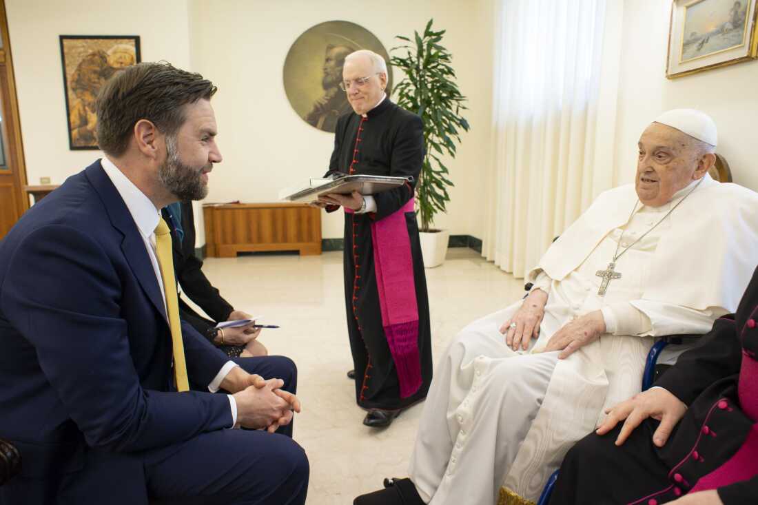 Pope Francis met briefly with JD Vance on Sunday : Live updates: Pope Francis, a towering figure on the world stage, dies at 88 : NPR