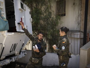Spanish peacekeepers deliver medical supplies to Mari in southern Lebanon, as part of a humanitarian initiative to strengthen humanitarian medical assistance for vulnerable local communities.