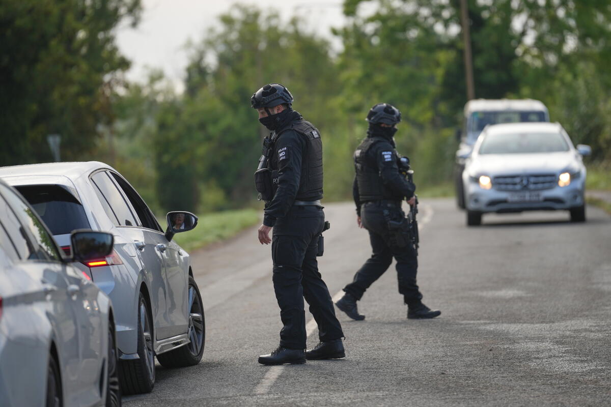 إطلاق سراح 5 مشتبه بهم في حادث قاعدة فيرفورد ببريطانيا