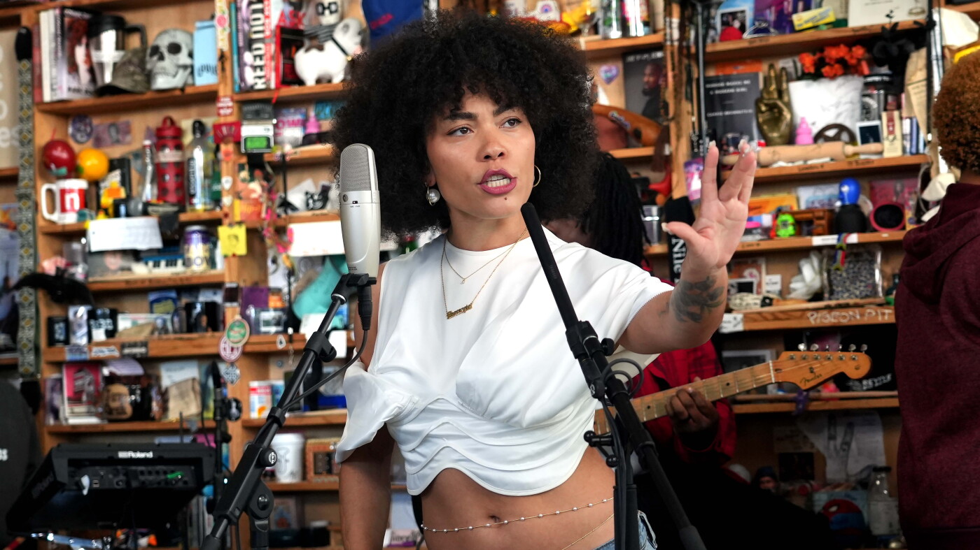 Madison McFerrin: Intimate Performance at the Tiny Desk Madison McFerrin: Intimate Performance at the Tiny Desk