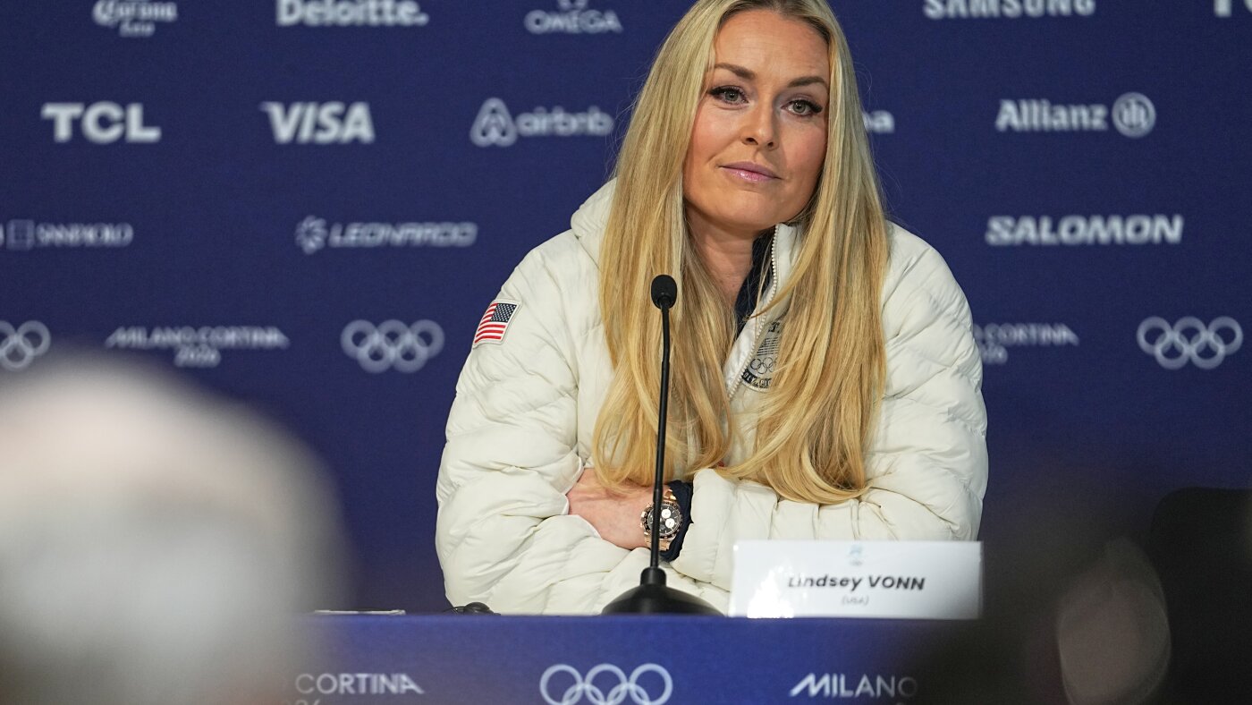 Despite a 'ruptured' knee ligament, Lindsey Vonn says she will compete in the Olympics