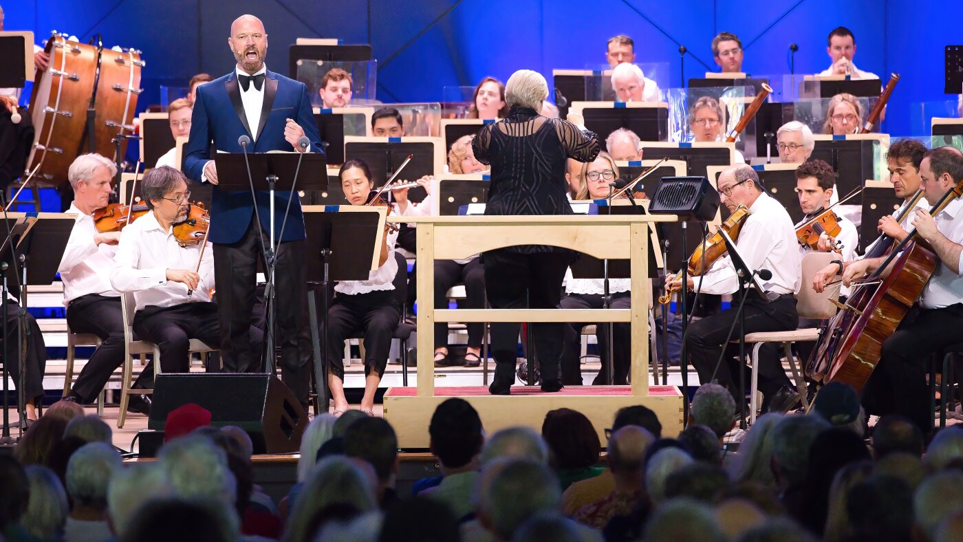 La Sinfónica Lincoln de Philip Glass se estrena en Tanglewood, no en el Kennedy Center: NPR
|