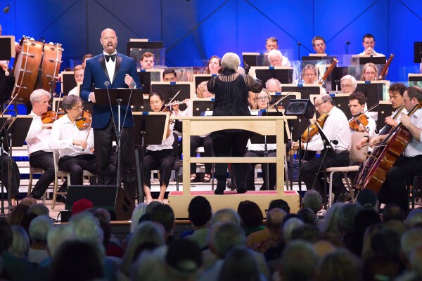 Philip Glass' new symphony premieres at Tanglewood after Kennedy Center cancellation