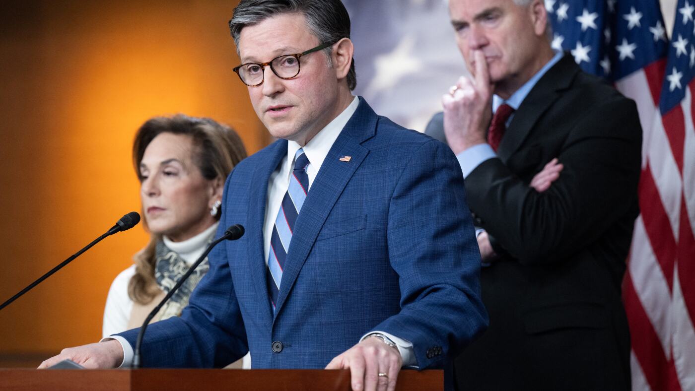 Republican-led Home blocks effort to restrict President Trump’s battle powers in Venezuela : NPR Republican-led Home blocks effort to restrict President Trump’s battle powers in Venezuela : NPR