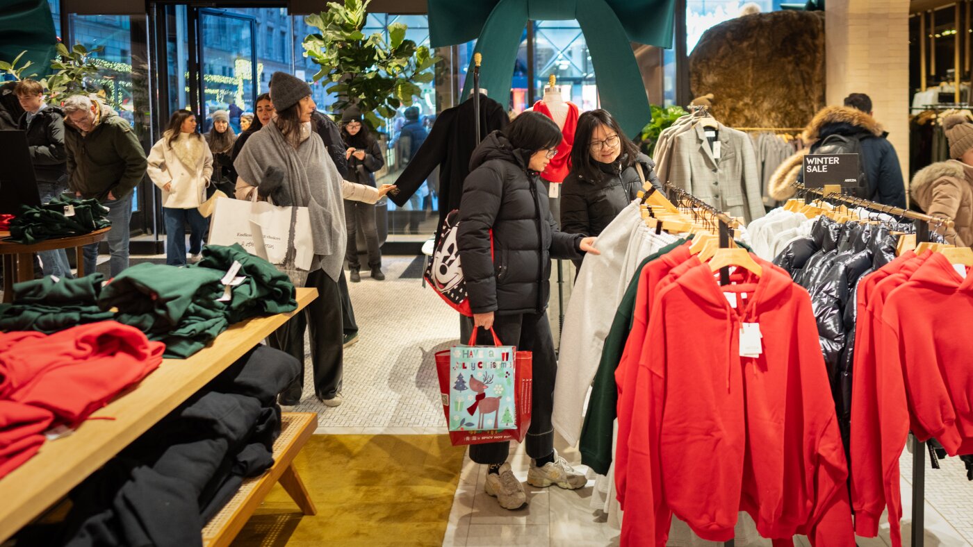 The economy slowed in the last 3 months of the year — but was still solid in 2025 The economy slowed in the last 3 months of the year — but was still solid in 2025