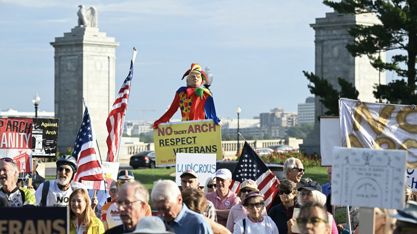 As Trump's proposed arch looms over D.C., protesters pin their hopes on the midterms