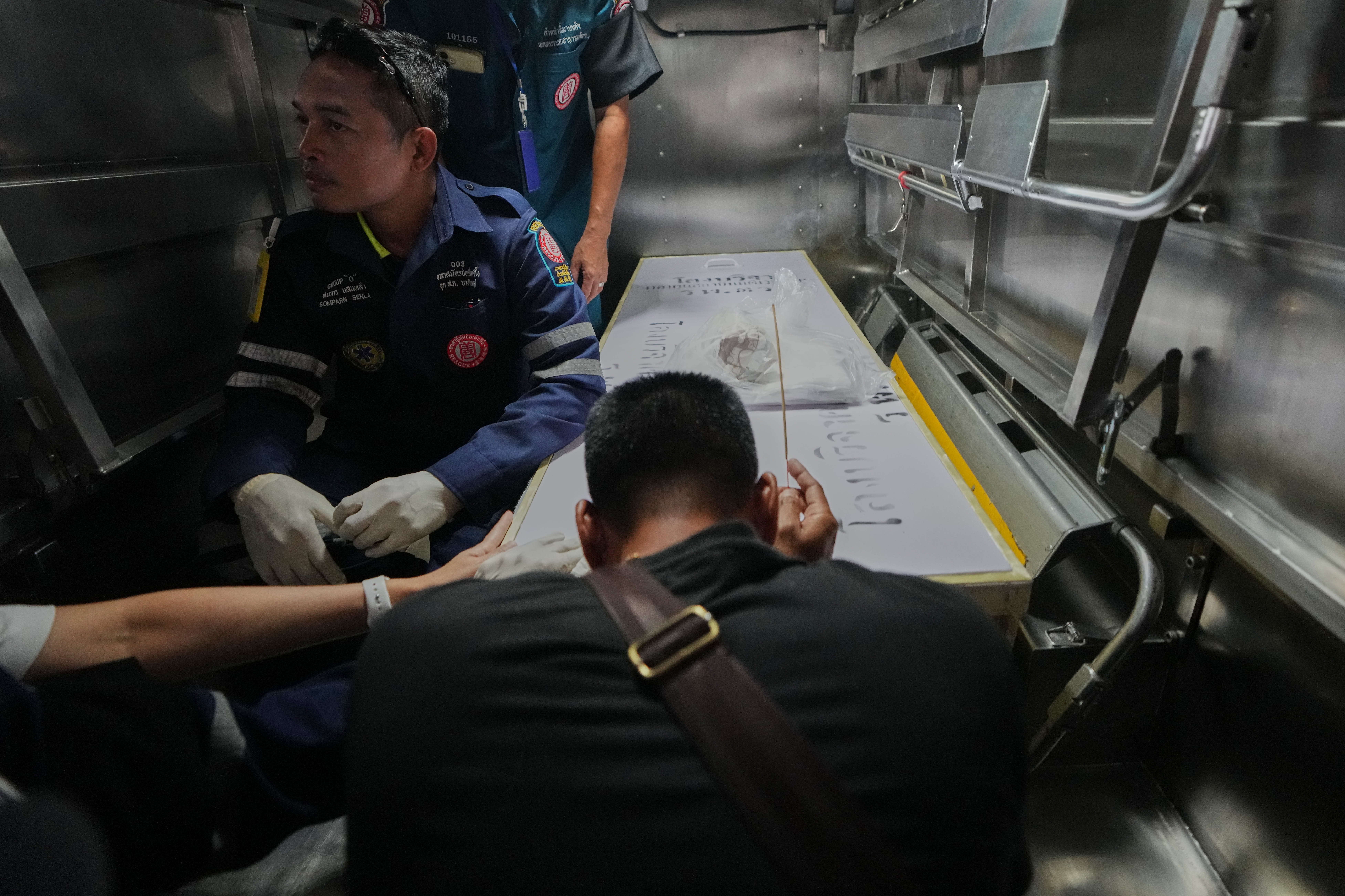 Bangkok'taki müzik barında çıkan yangında ölü sayısı 30'a yükseldi, onlarca kişi hastanede