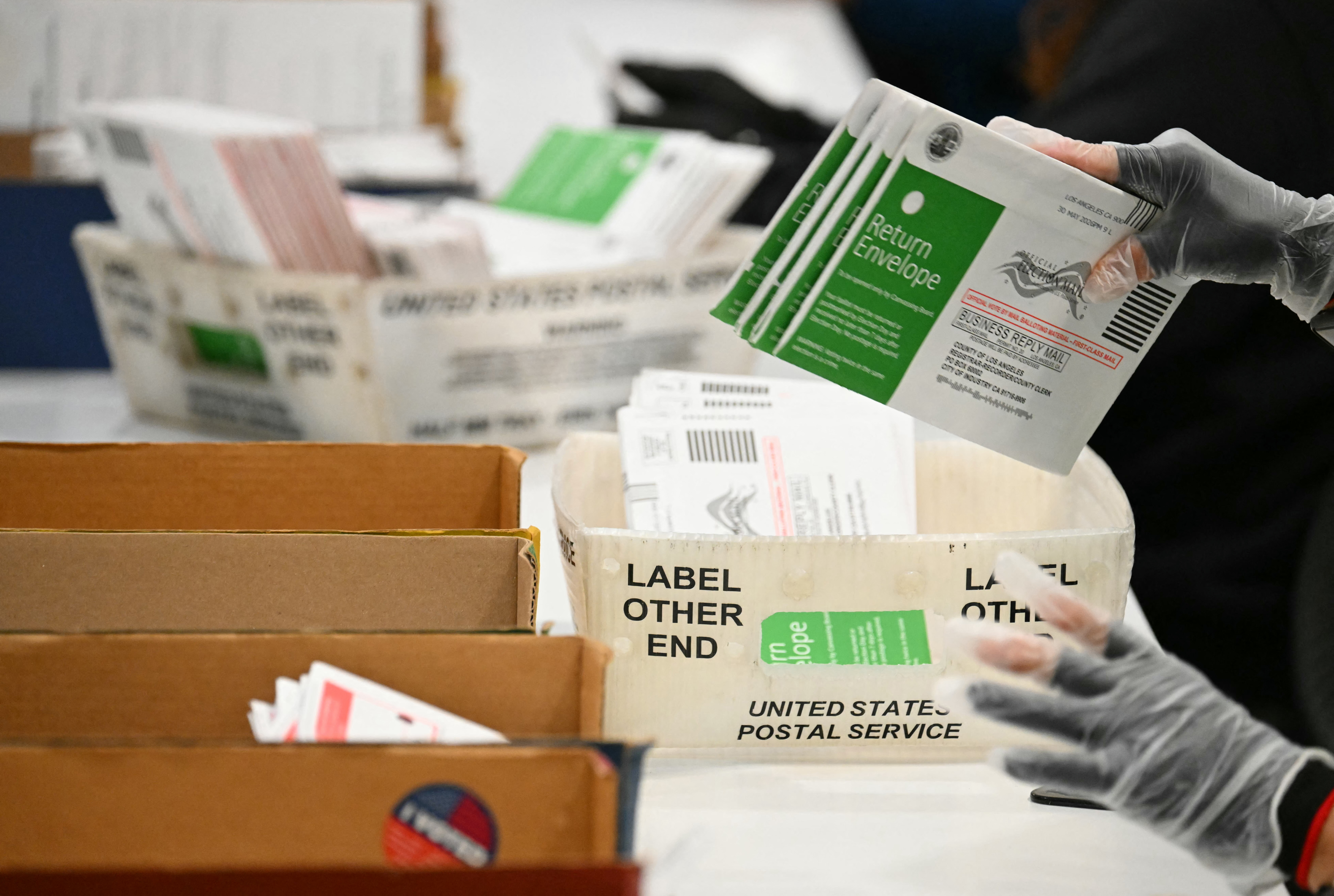 The Supreme Court rejects Trump's mail voting restrictions for this year's midterms