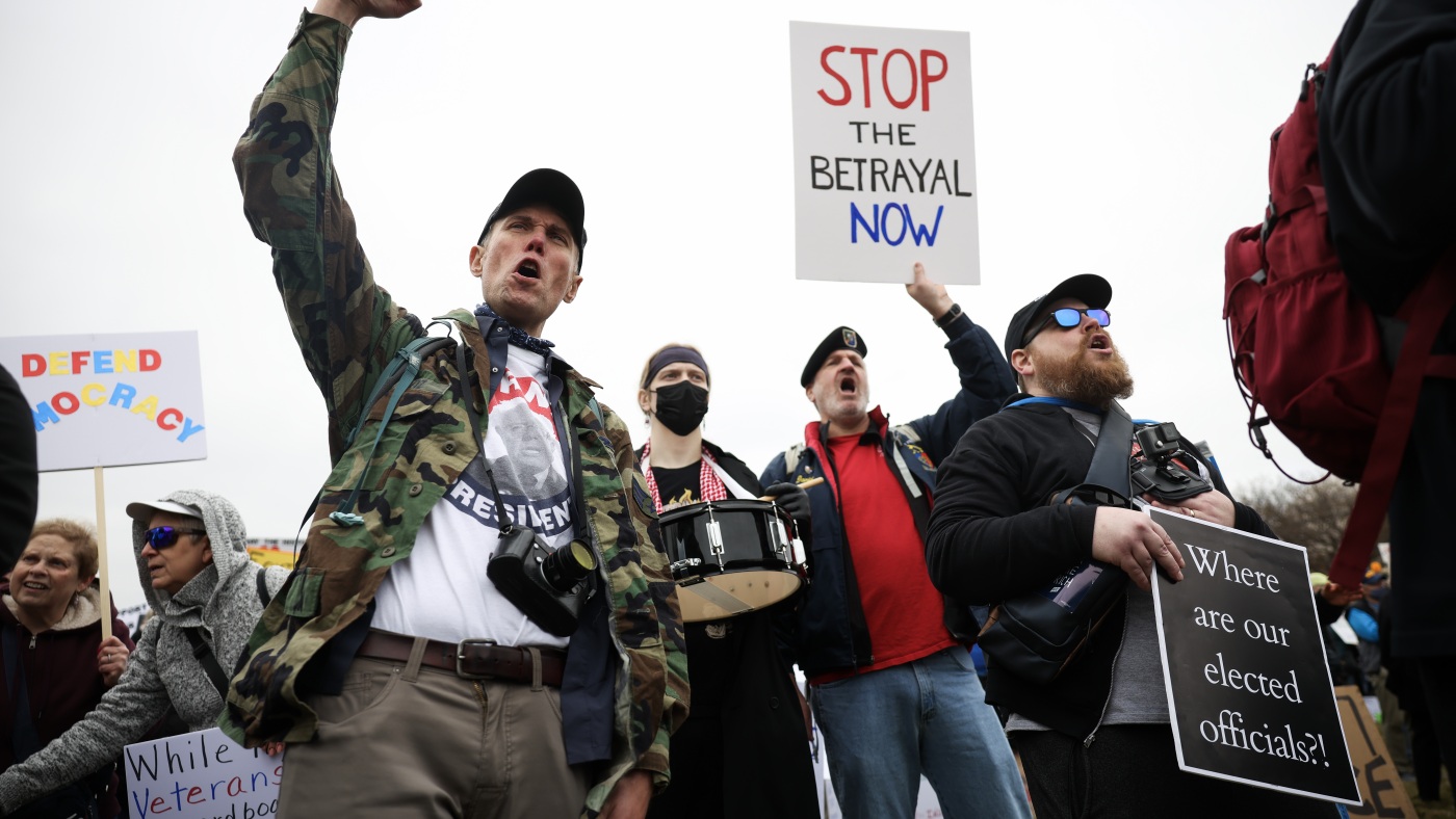 Veterans will be hurt by Trump’s back-to-office order for VA therapists, sources say : Shots Veterans will be hurt by Trump’s back-to-office order for VA therapists, sources say : Shots