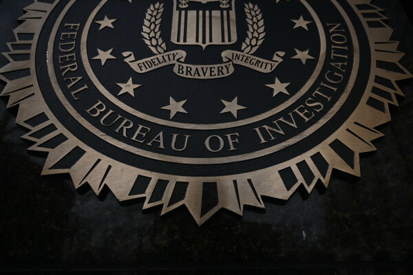 FBI Investigations: Pipe Bombs & White House Cocaine - NPR The FBI seal on the J. Edgar Hoover building in Washington, D.C.