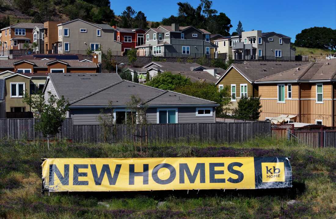 A homebuilder advertises in a Petaluma, Calif., development on May 2, 2024. a sign is posted next to a KB Home development on May 02, 2024 in Petaluma, California. California home sellers are beginning to lower sales prices as high interest rates and low inventory hinder home sales. (Photo by Justin Sullivan/Getty Images)