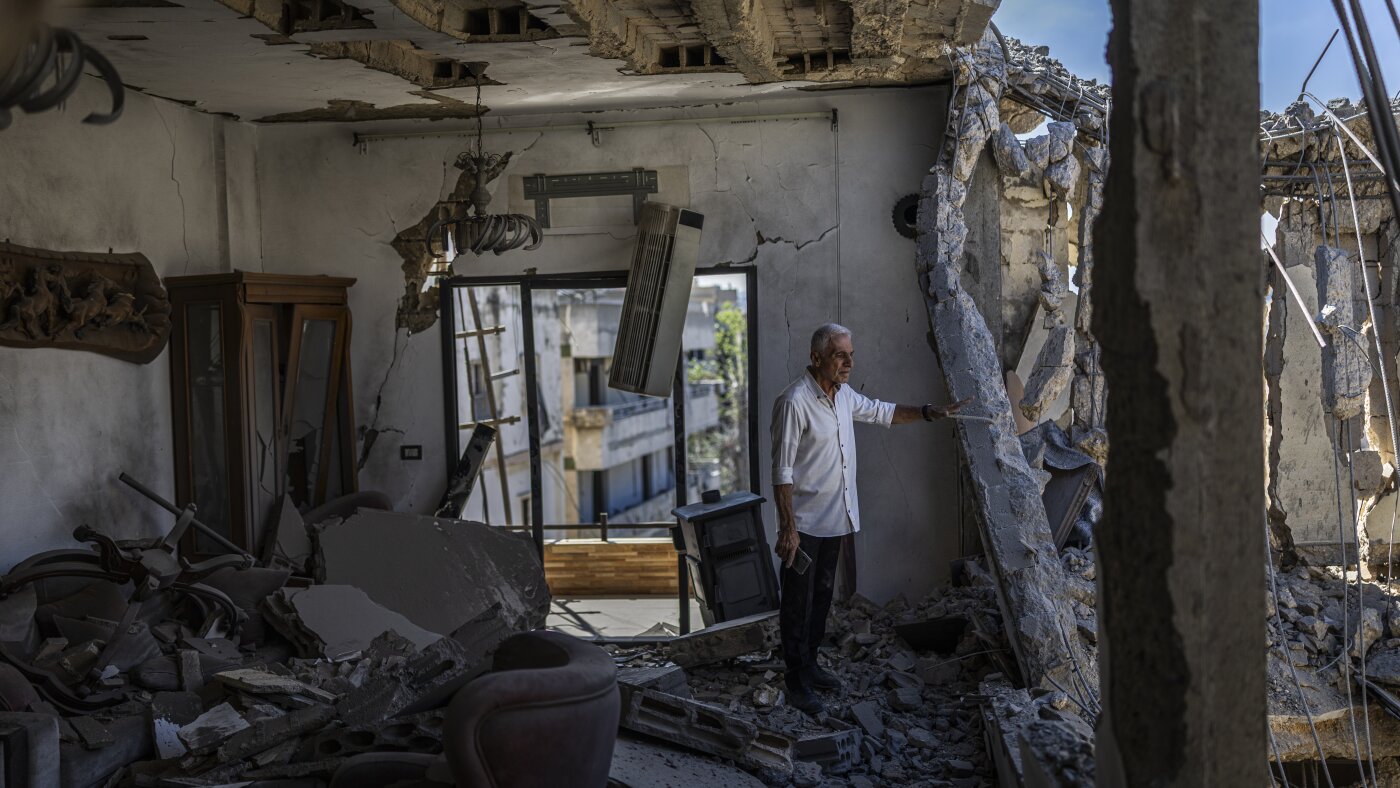 Lebanese who fled the Israeli invasion visit to see what's left