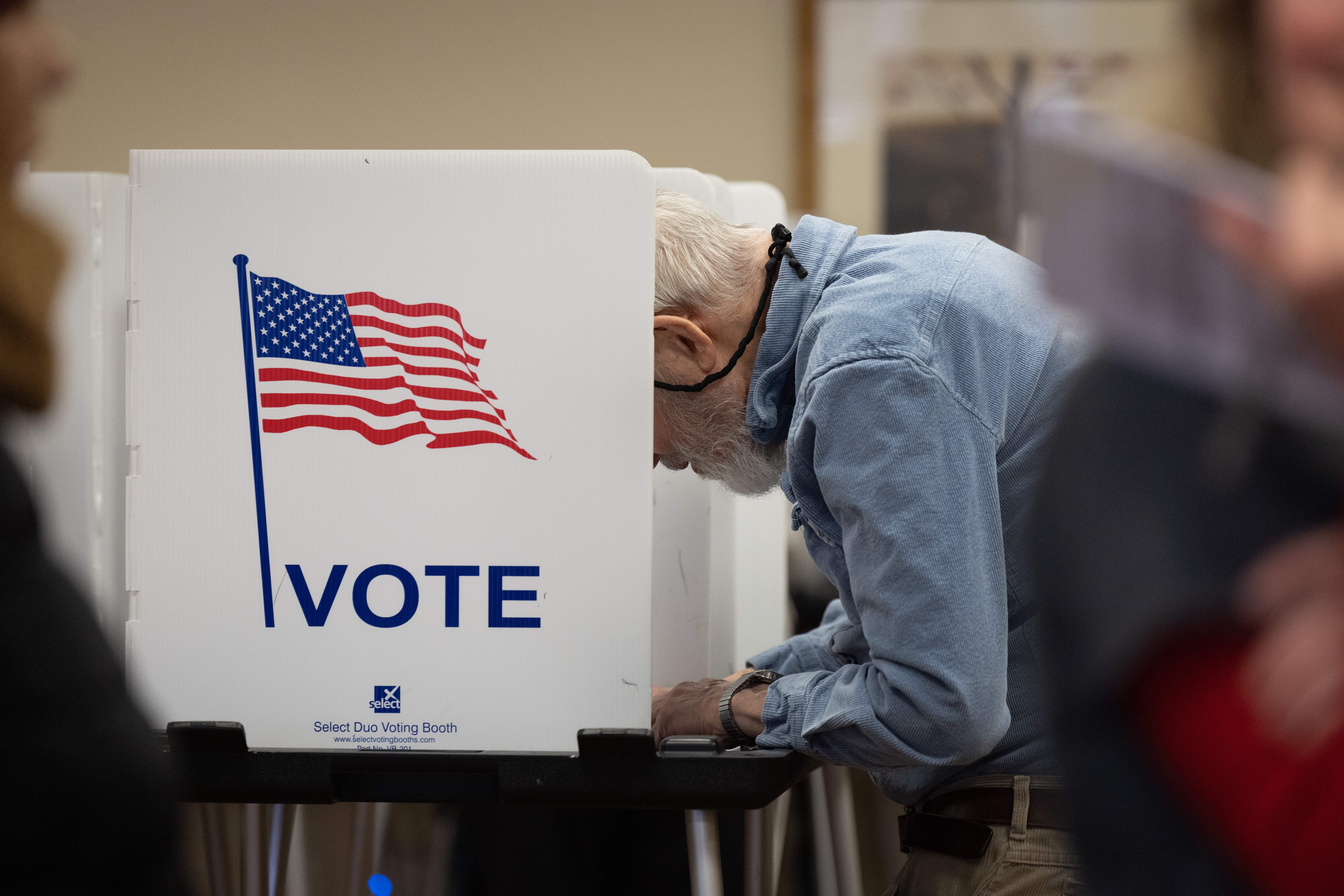 US Election Betting Ban Sparks 'Voter Suppression' Row: Prediction Market Giant Takes on Wisconsin