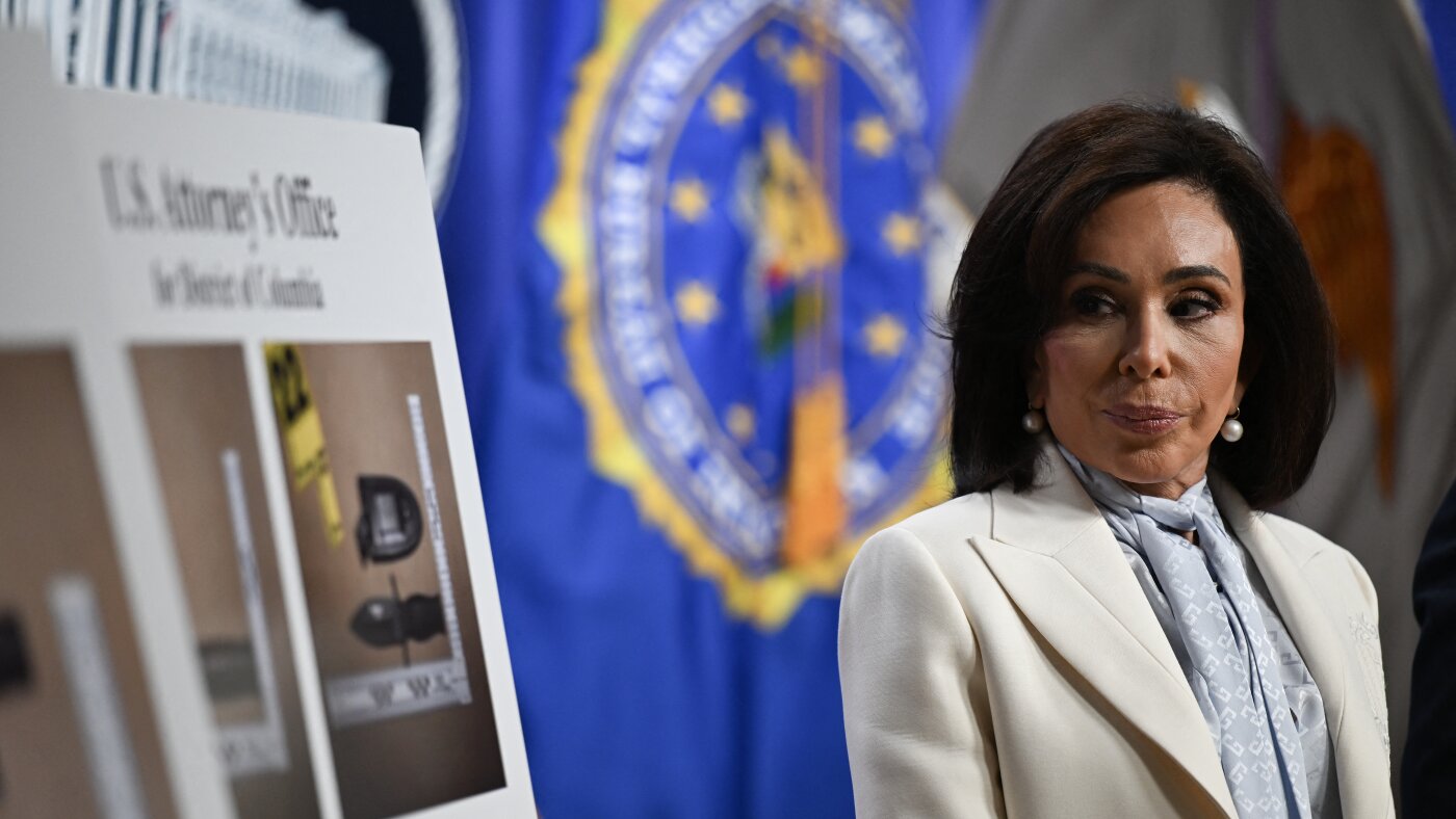 Los perdigones en el chaleco del agente del Servicio Secreto vinculan al sospechoso con el ataque de WHCD, dice Pirro: NPR