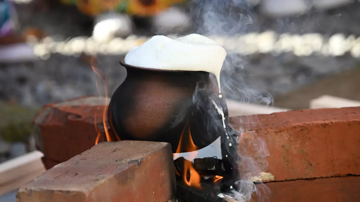 Boiling milk and worrying about the Iran war: A New Year dawns in Sri Lanka