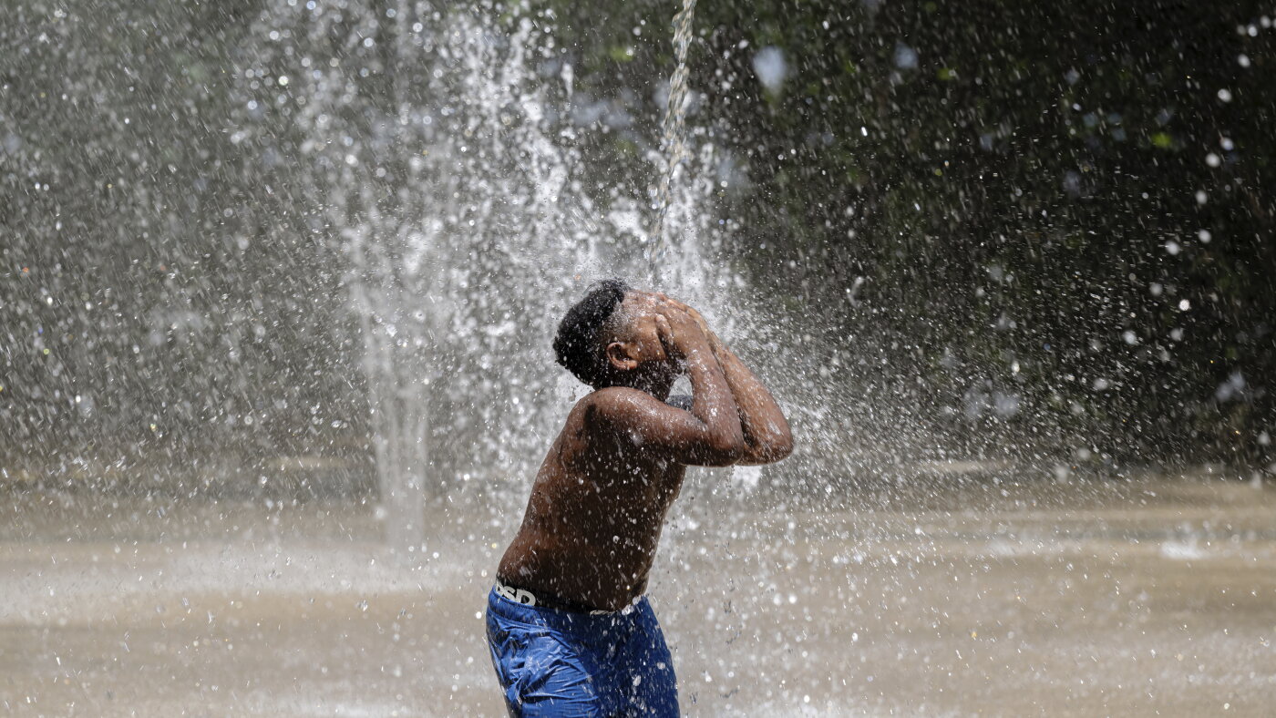 Early-season heat dome brings highest temperatures in years to parts of ...