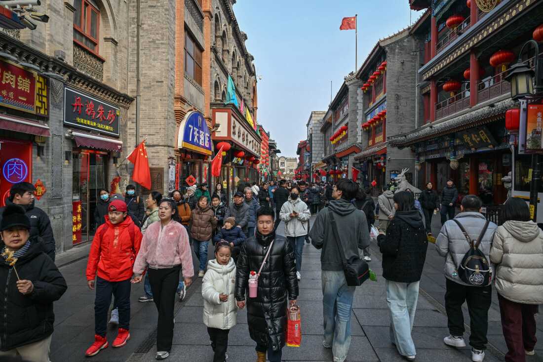 Certains Américains de la génération Z ne peuvent pas arrêter le « Chinamaxxing » : NPR Certains Américains de la génération Z ne peuvent pas arrêter le « Chinamaxxing » : NPR