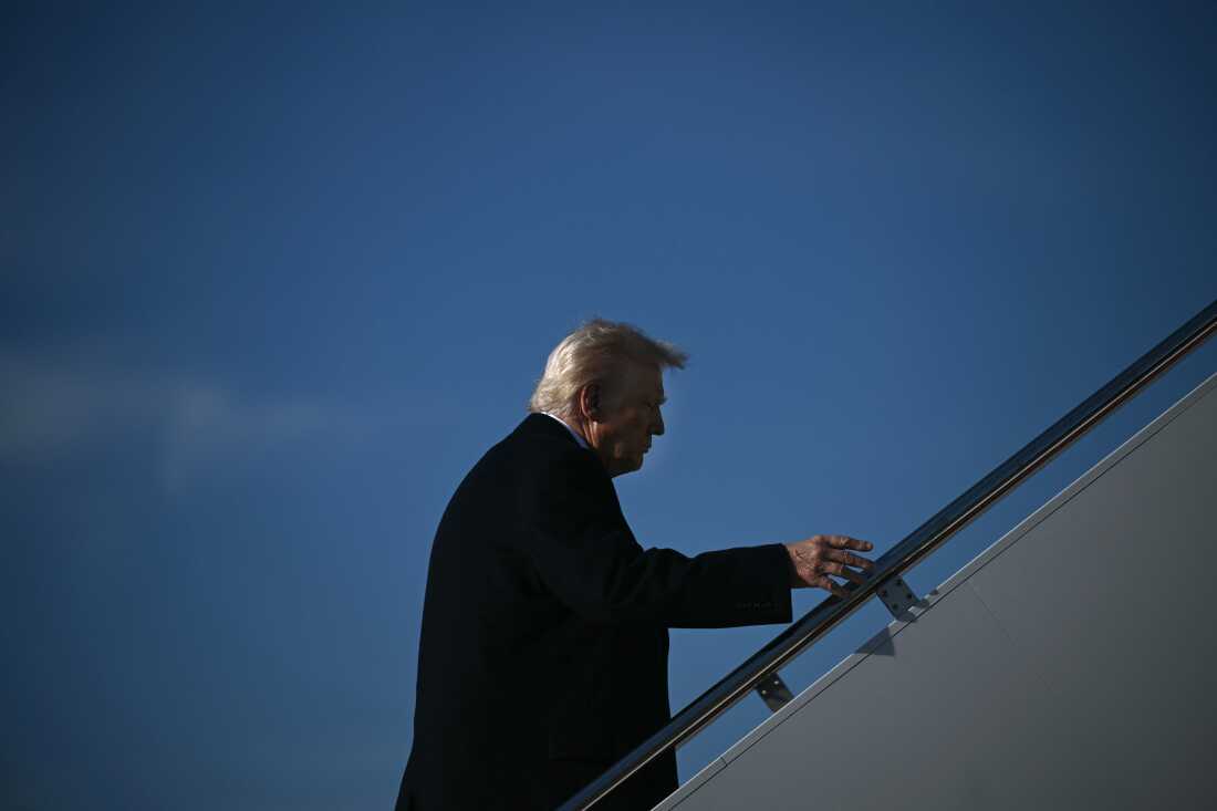President Trump, seen here boarding Air Force One Joint Base Andrews on March 21, is said to have been offered a new plane by Qatar.