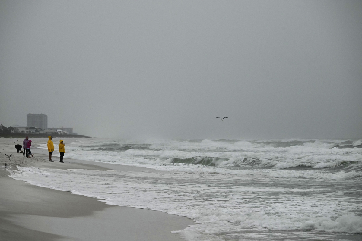 How the oil industry is preparing for Hurricane Isaias