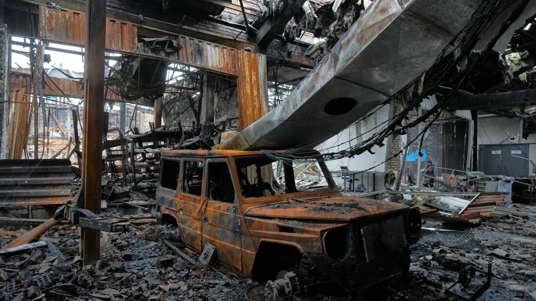 Pekerja TSA mungkin segera menerima bayaran. Dan, Israel berencana untuk memperluas invasi Lebanon.