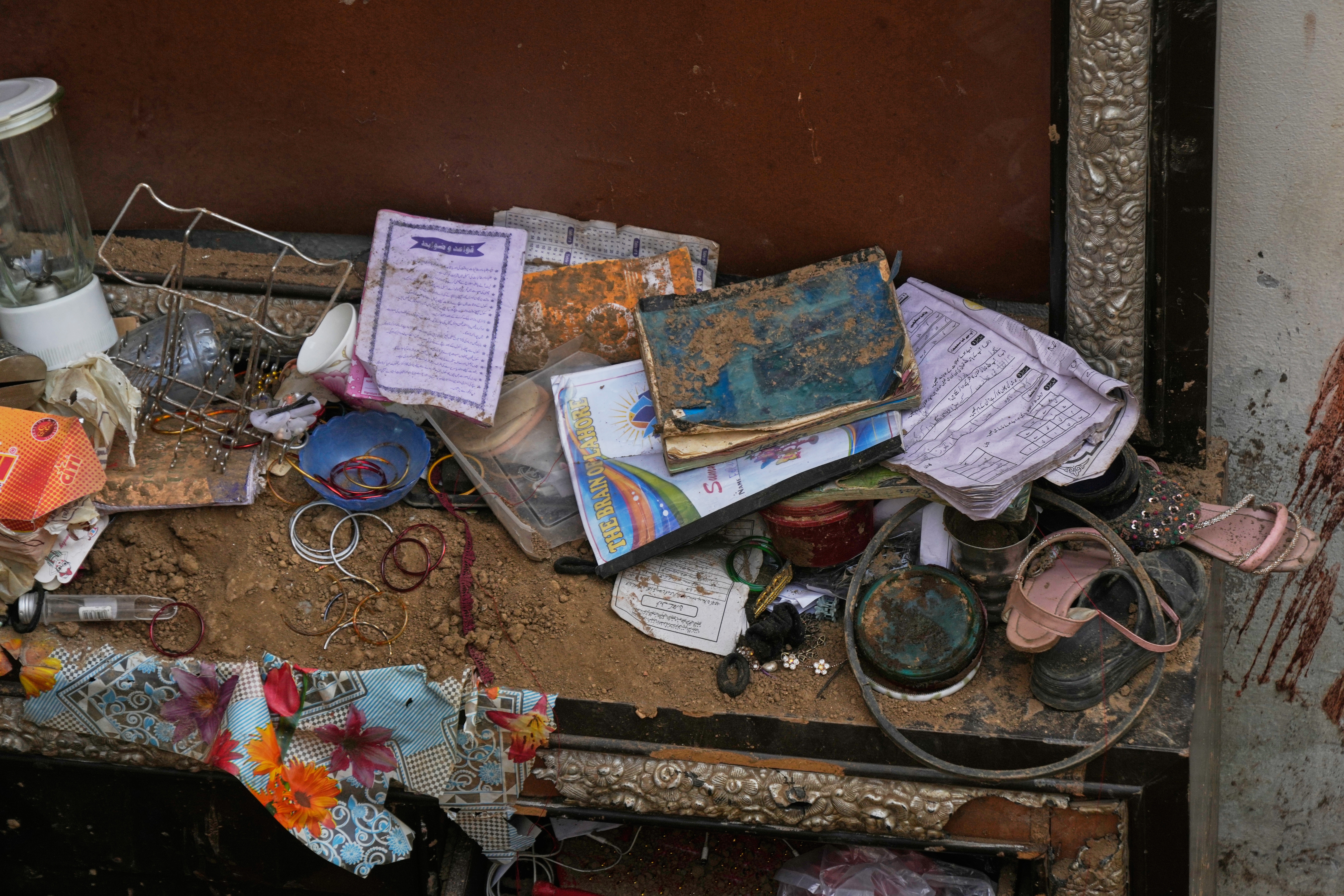 Funerals held for 14 Pakistani children killed in tutoring center collapse