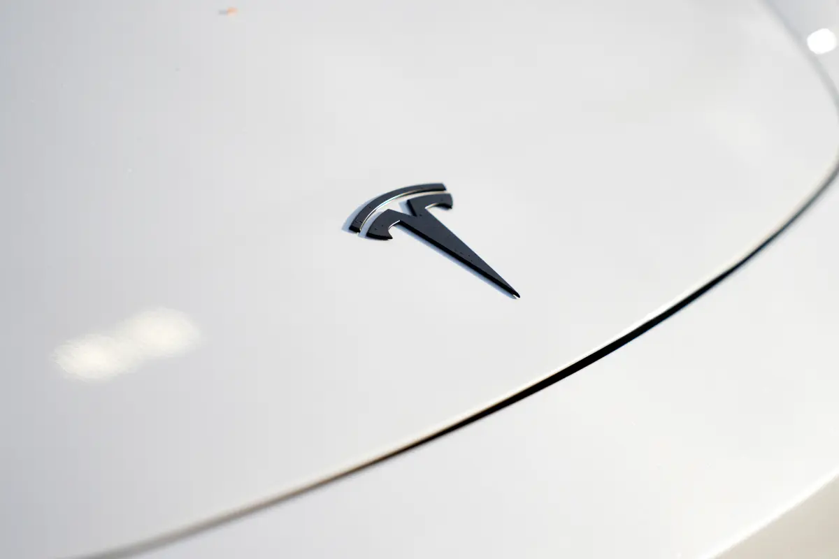 Tesla Http Logs Tesla's making money. But it's planning to spend an awful lot more ...