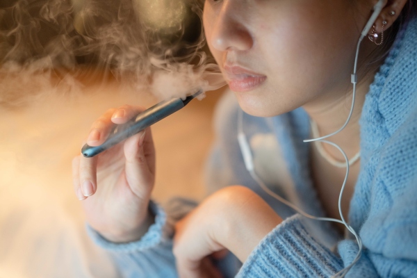 Schools are putting vape detectors in bathrooms — paid for by Juul