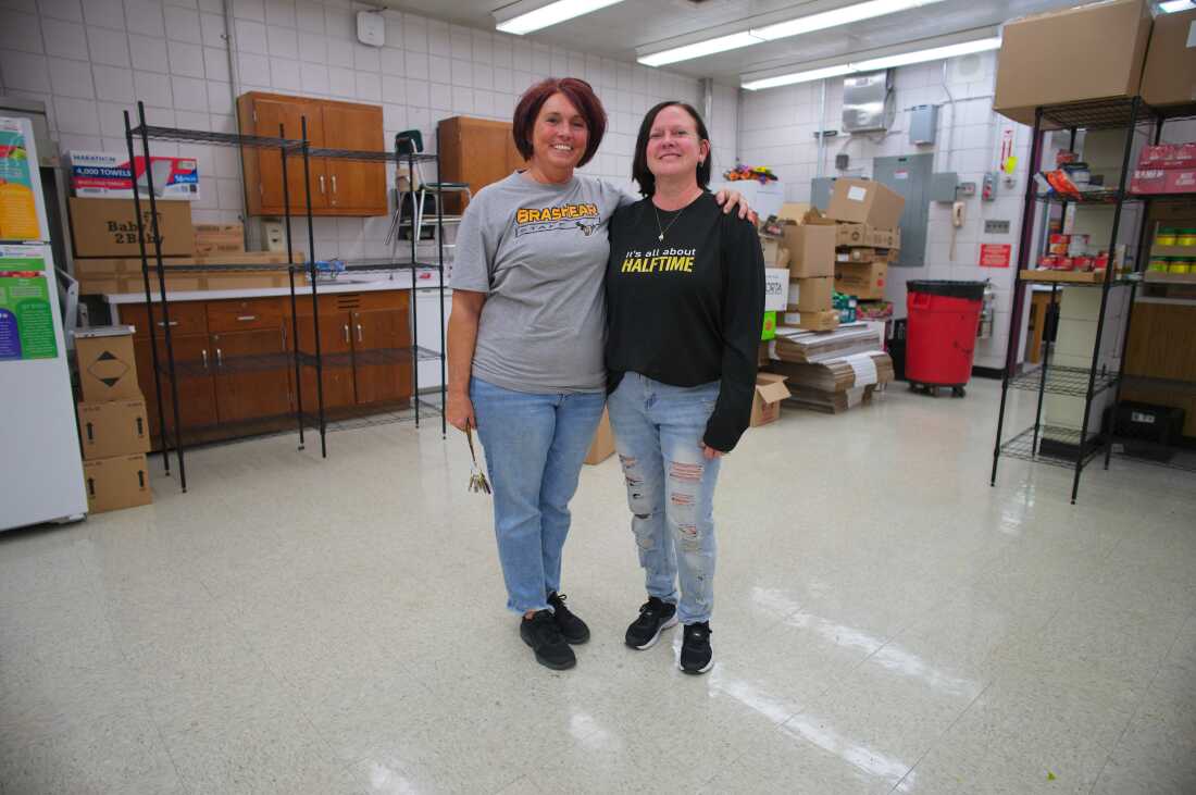 Teachers Megan Perfetti, left, and Christine Wolski led the effort to open the food pantry at Brashear. 