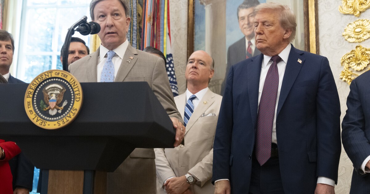 Alabama Congressman to meet with U.S. Navy Vice Admiral over attack on alleged drug boat