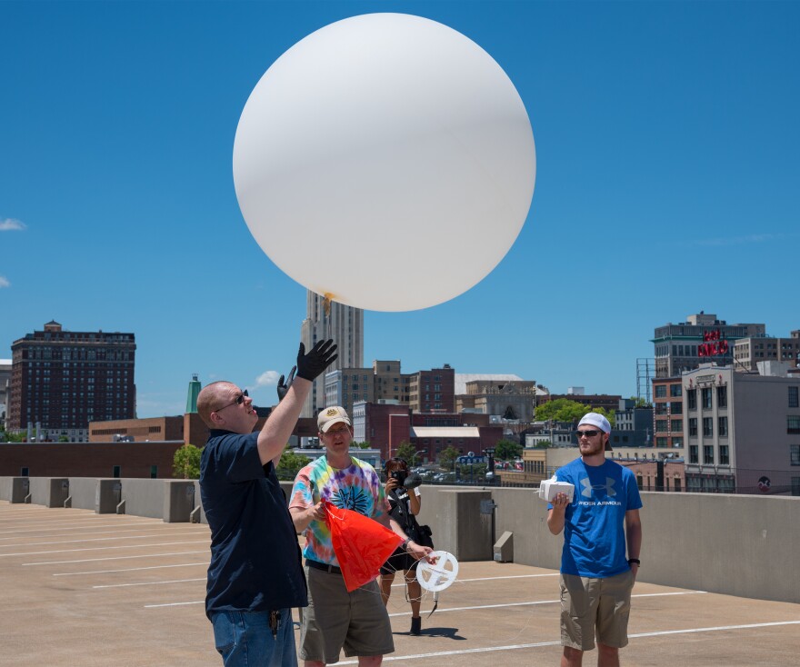 Researchers from Saint Louis University and Jefferson College plan to launch a balloon attached with a weather monitoring device about five minutes before totality. 