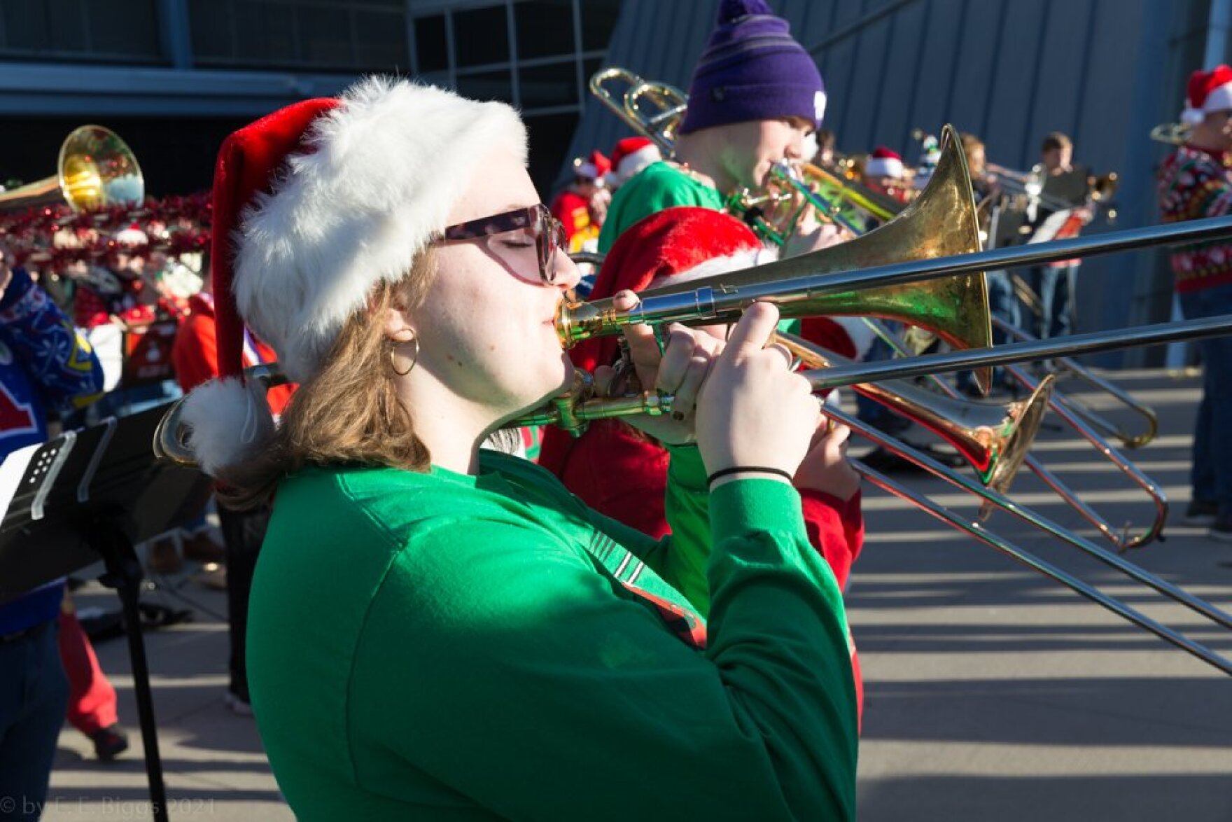 Kansas City trombonists challenge tuba players for Christmas brass