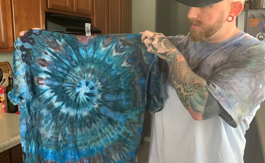 After taking ice tie-dye works worldwide, Heyworth man turns focus