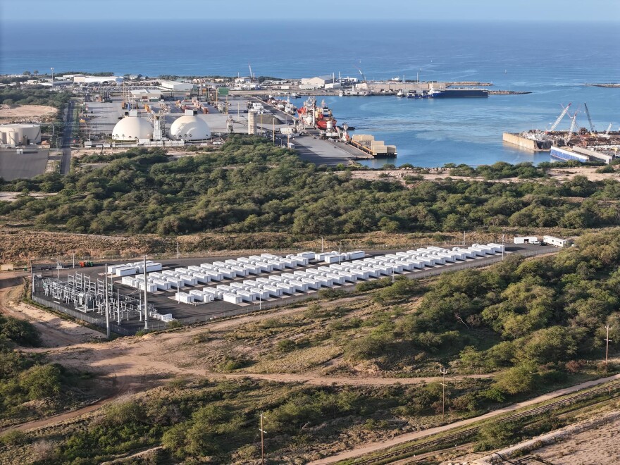 An aerial photo of Kapolei Energy Storage on Oʻahu.