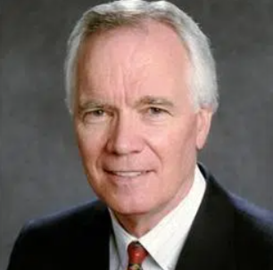 Economist Dr. Loren Scott