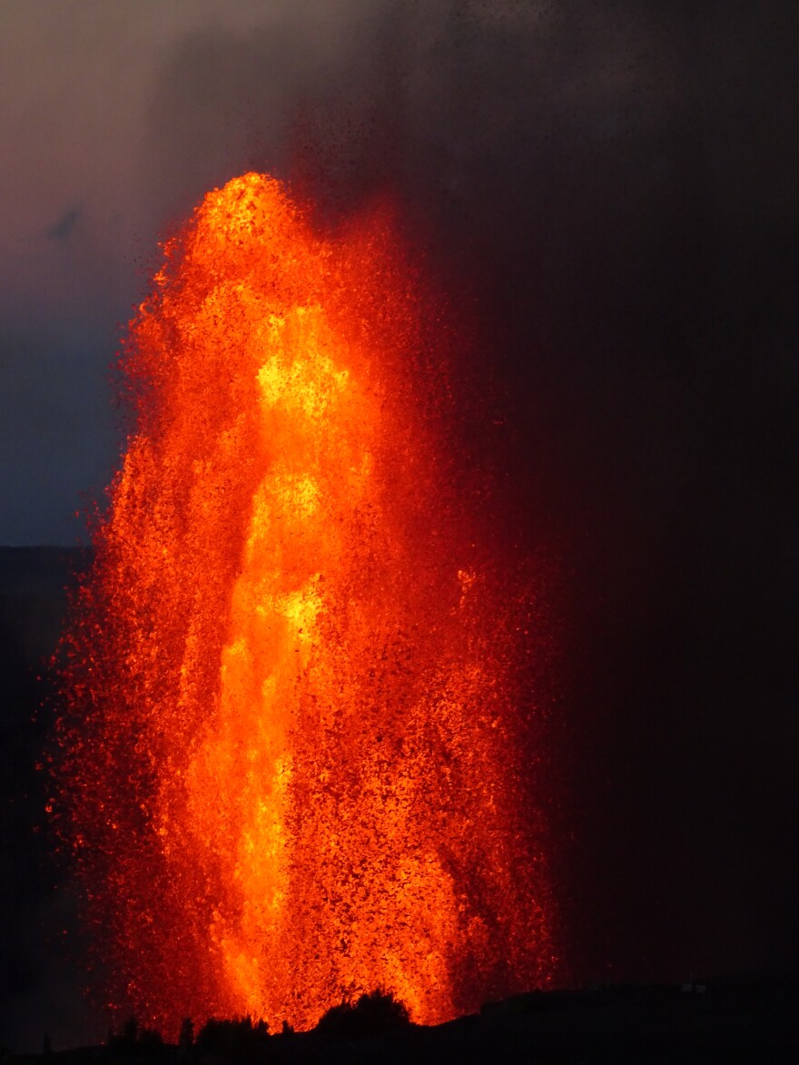 Lava fountaining associated with episode 28 of the ongoing Halemaʻumaʻu eruption began at 4:10 a.m. HST on July 9, following several days of gas pistoning cycles, some of which produced small lava overflows at the north vent on July 8.