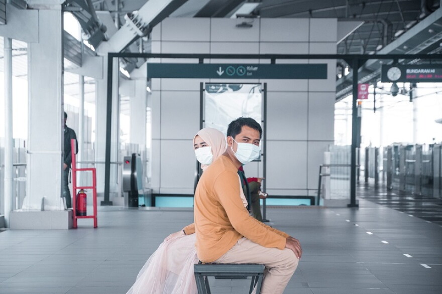 With COVID-19 cases on the rise, the Lexington-Fayette County Health Department recommends protective masks for air travelers over the Labor Day weekend.