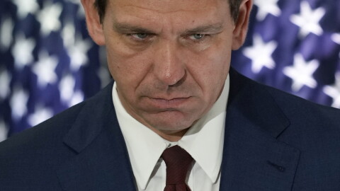 With a federal change expected to lead to a surge in migrants crossing the country’s southern border, Gov. Ron DeSantis on Wednesday signed a controversial bill that targets illegal immigration. The bill (SB 1718), which the Republican-controlled Legislature passed during the session that ended last week, includes stepping up requirements on businesses to check the immigration status of workers, cracking down on people who bring undocumented immigrants into Florida and collecting data about whether hospital patients are in the country legally.