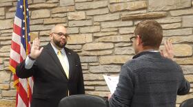 Sean Lowe being sworn into office