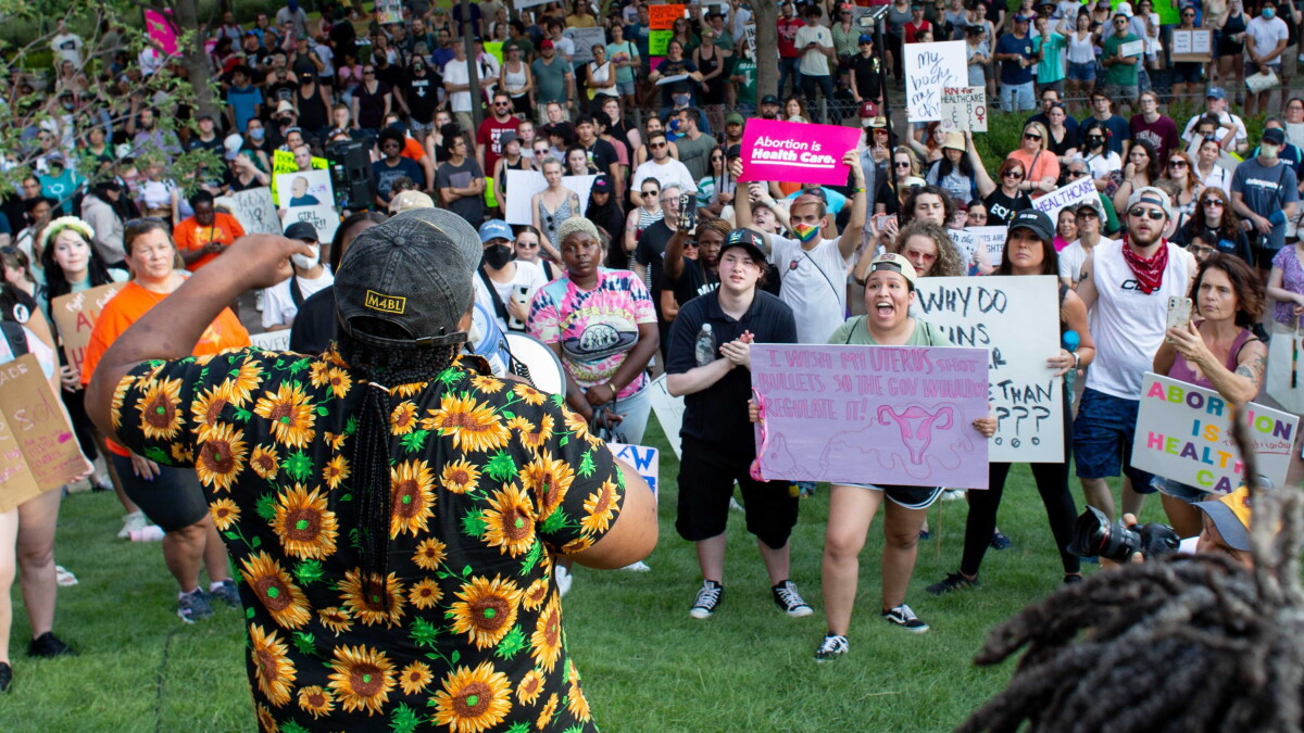 Two mothers — one in Texas, the other in Colorado — reach out to help people seeking abortions - Vimarsana News