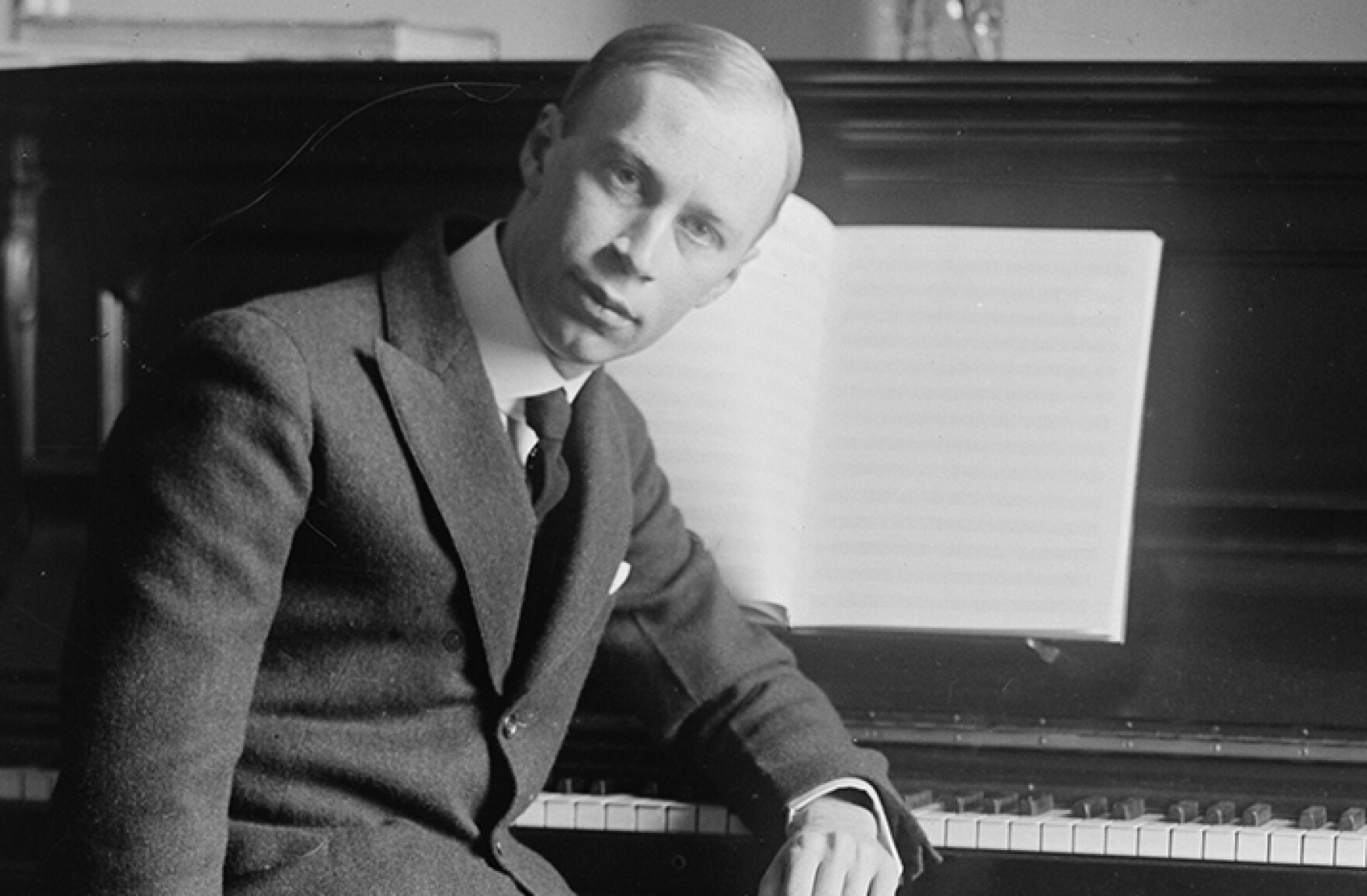 Сергей сергеевич прокофьев. Где работают композиторы. Музыкальные профессии композитор. Где работают композиторы. Великие композиторы классической музыки.